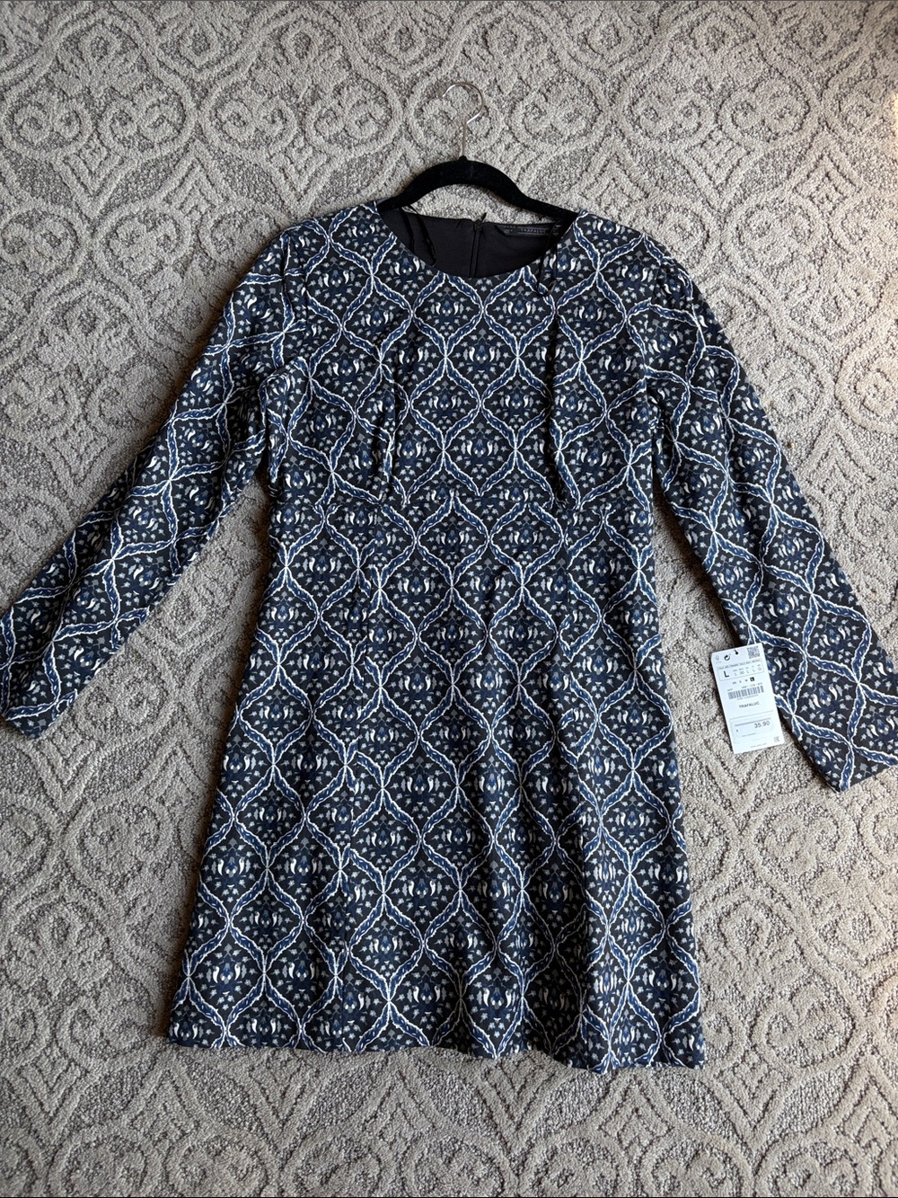 NWT Zara Navy and White Long-Sleeve Patterned Dress